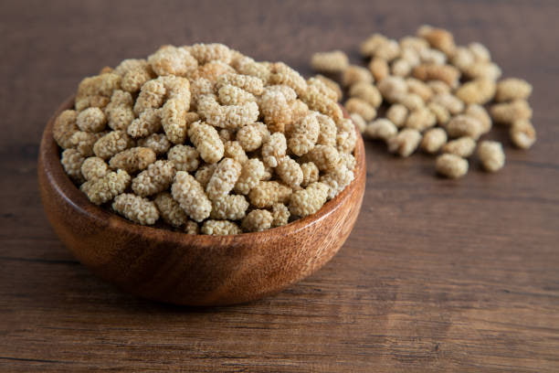 خرید و قیمت توت سفید خشک مشهدی ریز + فروش عمده